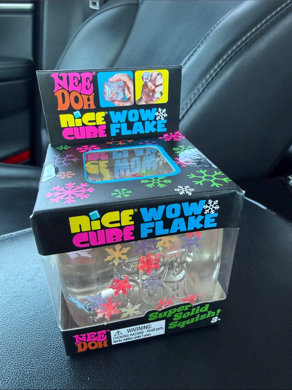 Nice Cube Wow Flake - Clear with Multicolor Snowflakes